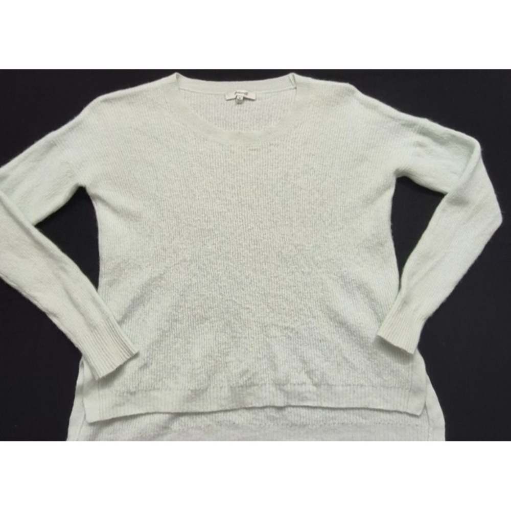 Madewell women's light blue light weight knitted long sleeve sweater sz. M‎